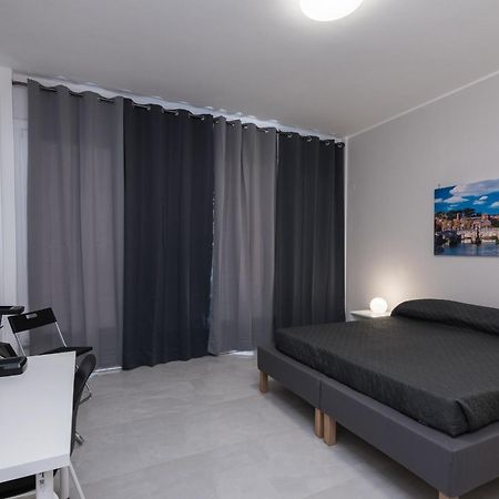 Travelershome Ciampino Airport Guesthouse 600M To Airport מראה חיצוני תמונה