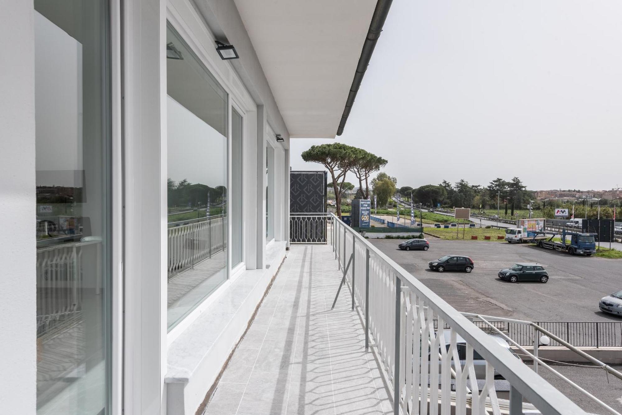 Travelershome Ciampino Airport Guesthouse 600M To Airport מראה חיצוני תמונה