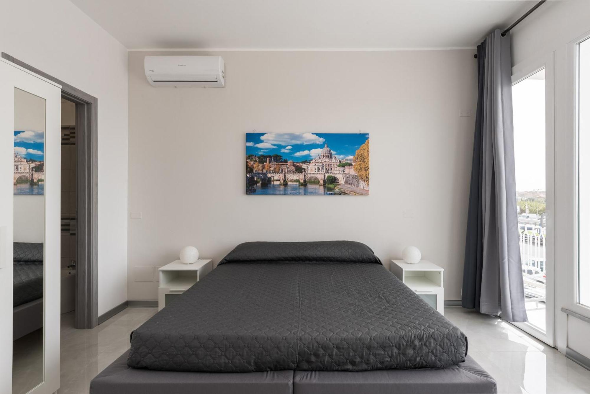 Travelershome Ciampino Airport Guesthouse 600M To Airport מראה חיצוני תמונה