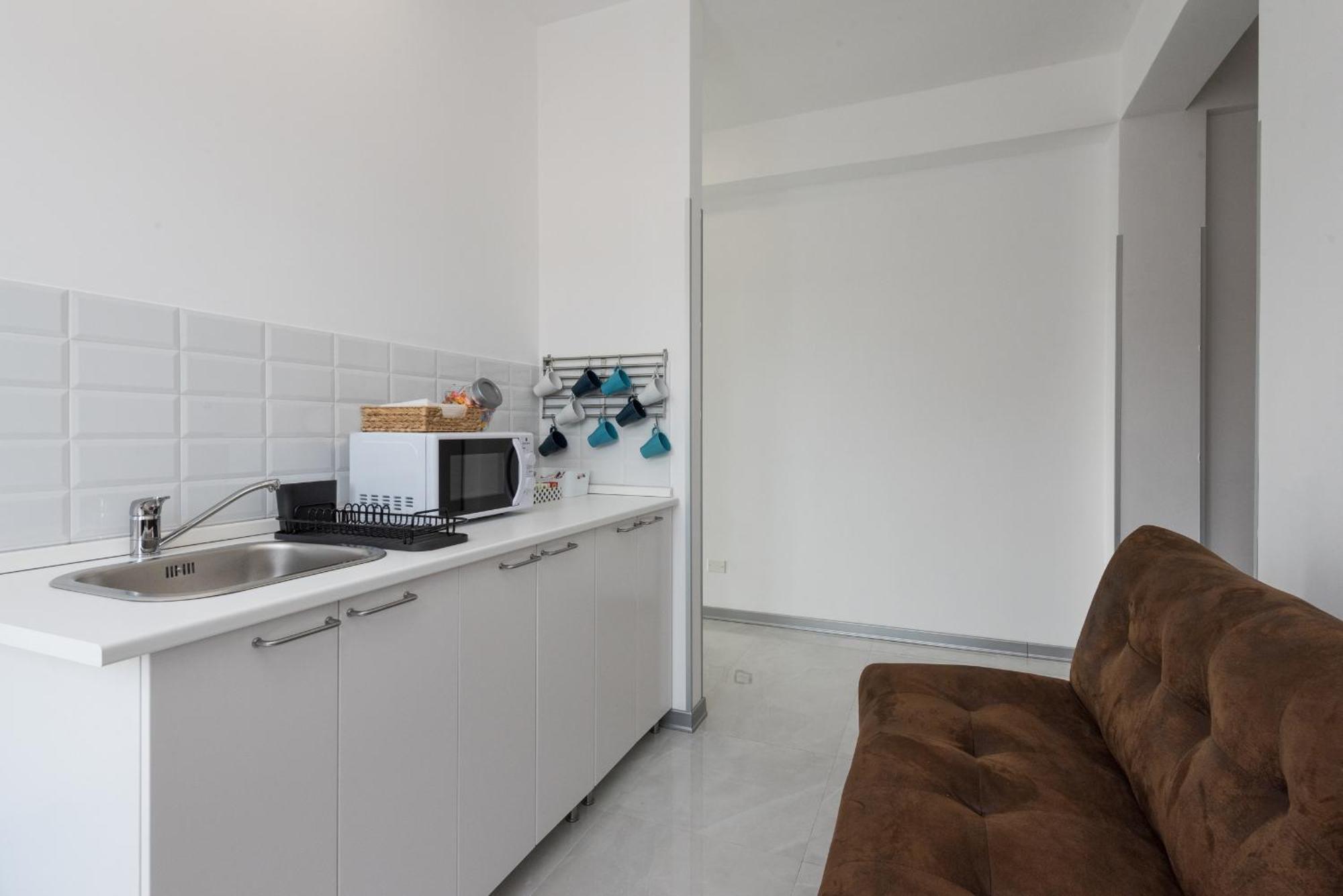 Travelershome Ciampino Airport Guesthouse 600M To Airport מראה חיצוני תמונה