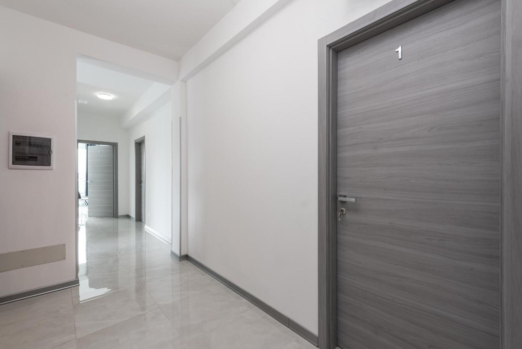 Travelershome Ciampino Airport Guesthouse 600M To Airport מראה חיצוני תמונה