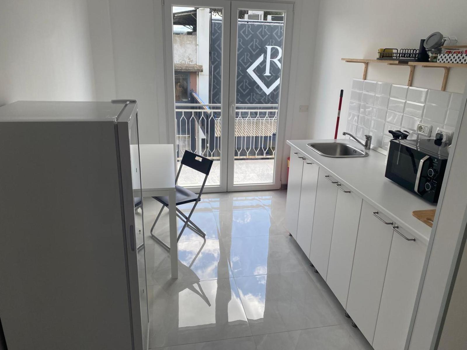 Travelershome Ciampino Airport Guesthouse 600M To Airport מראה חיצוני תמונה